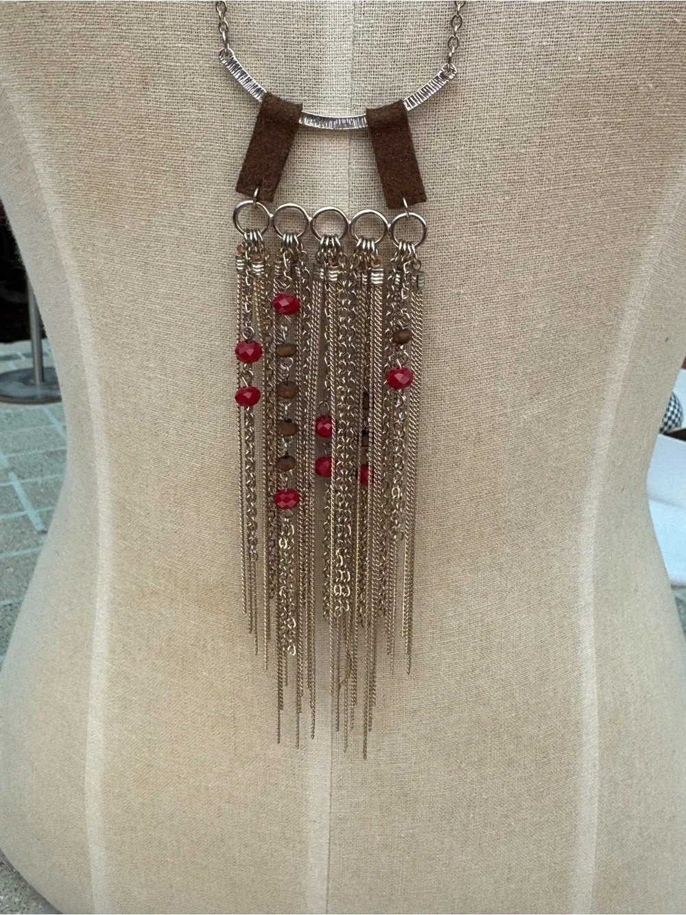 NWT White House / Black Market Necklace